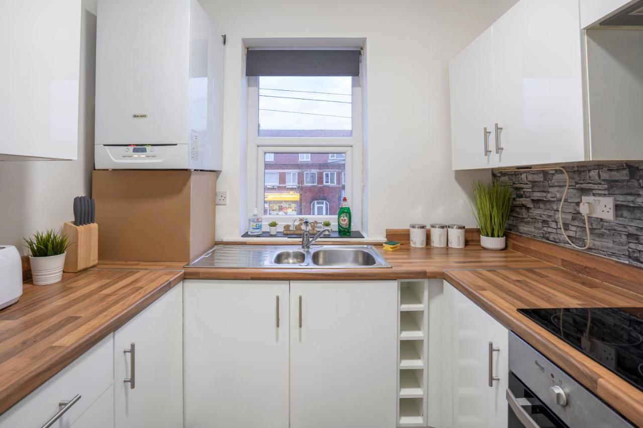 Quiet Neighborhood-Free Parking Apartment Blackpool Exterior photo